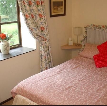 Forge Cottage Merton  المظهر الخارجي الصورة
